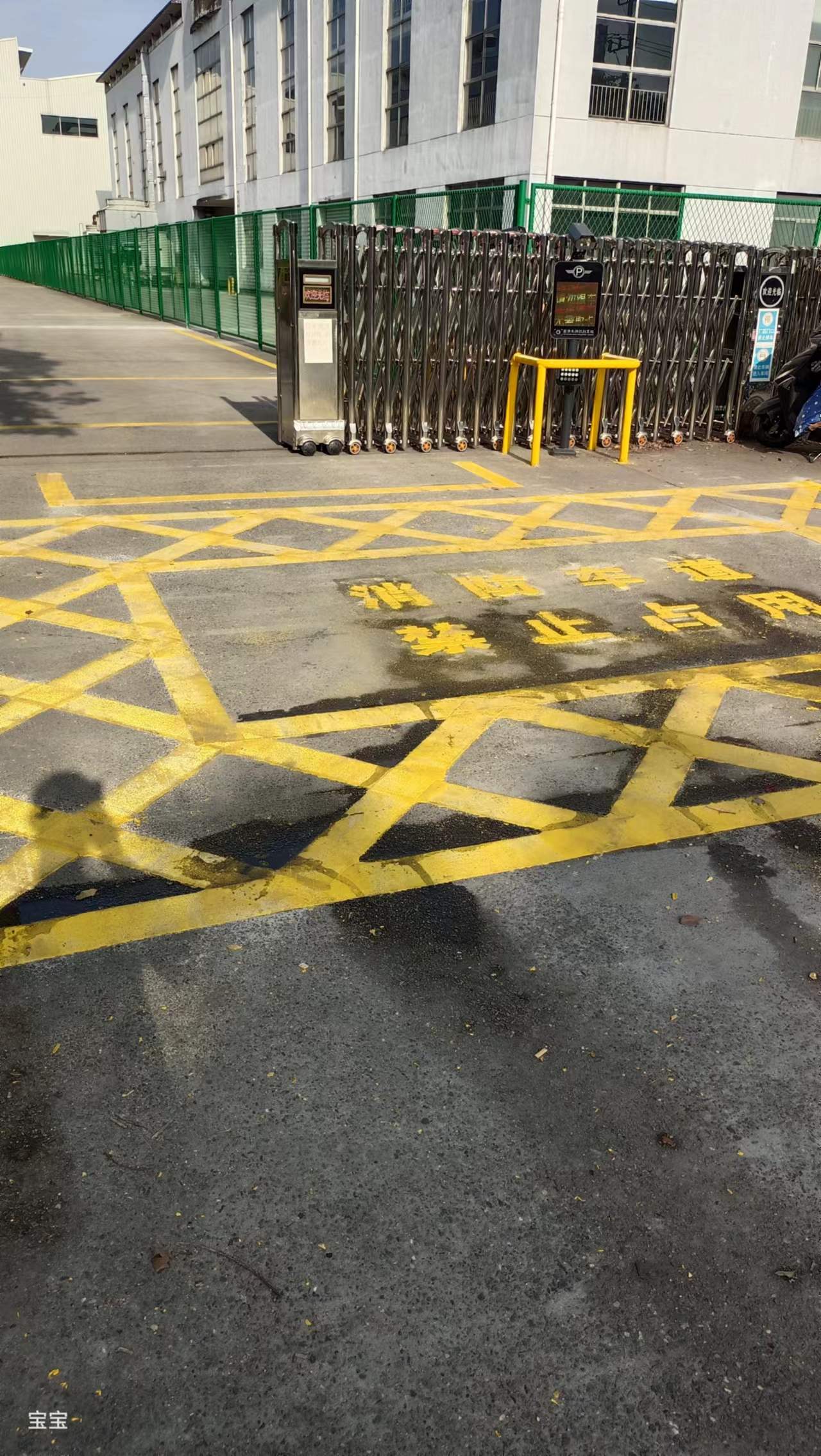 五莲马路划线